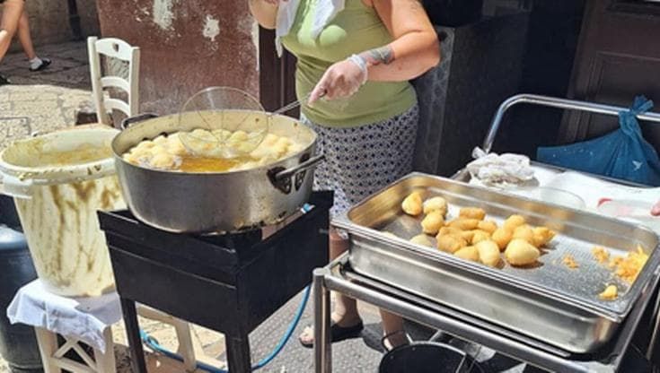 San Nicola, sequestrata bancarella di sgagliozze. L’assessore: “Festa 2027 sarà più glocal”