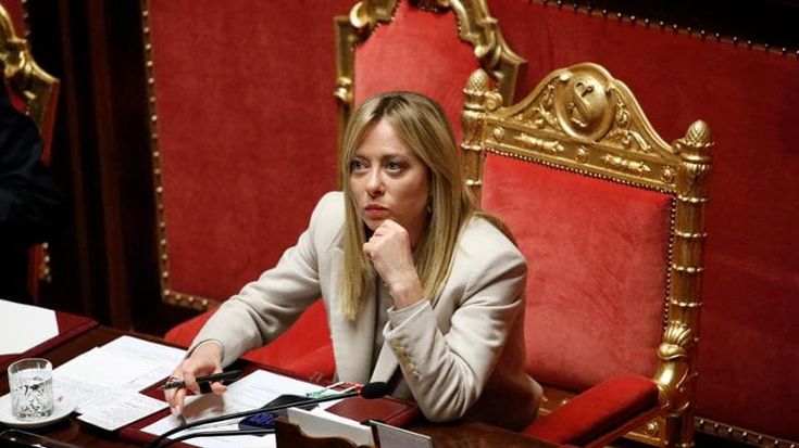 Attacco Usa a Venezuela, Palazzo Chigi: “Legittimo”. Schlein: “Posizione grave, violato il diritto”