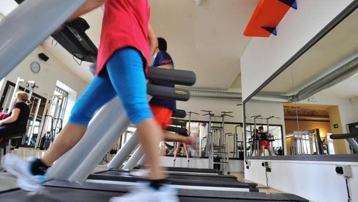 A processo personal trainer accusato di molestie da due ragazze. Le preparava a concorso in Marina