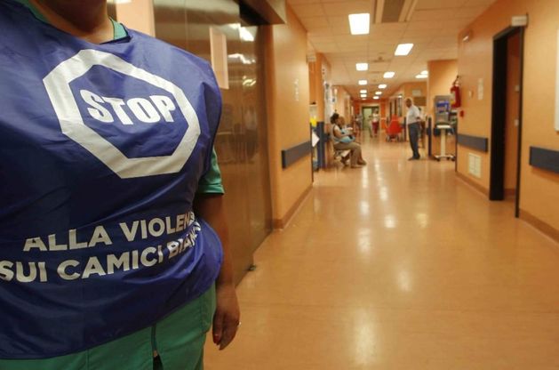 Napoli, “giubbotti antiproiettile" per i medici del 118