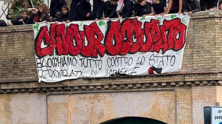 “Scuole unite per Gaza”: l’onda delle occupazioni riparte dal liceo Cavour