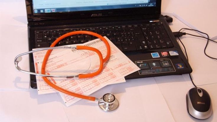 Se la burocrazia è peggio della malattia. La vita di chi combatte tra disabilità e uffici sanitari