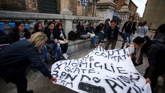 Sfrattati da tre settimane, l'arcivescovo di Palermo paga l'albergo