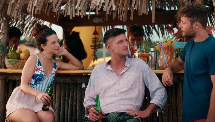 'Summertime 2': stessa spiaggia, stesso mare. "I ragazzi cercano l'amore e la propria strada"