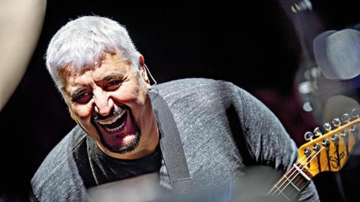 “Napule è” di Pino Daniele sarà “ripensata”: è la sigla del compleanno della città per i 2500 anni