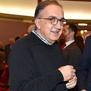 Marchionne: "Da Parigi una sfida, l'industria dell'auto rispetterà i limiti"