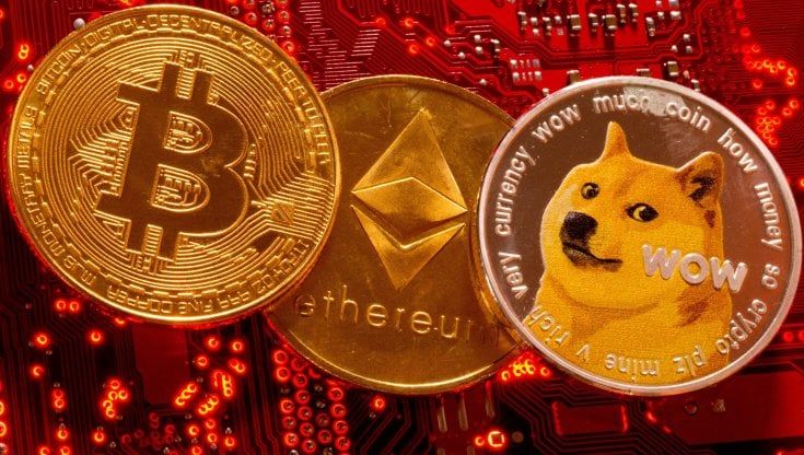 Settimana nera per le criptovalute. Tra Silvergate e la stretta Sec, il Bitcoin torna a sbandare