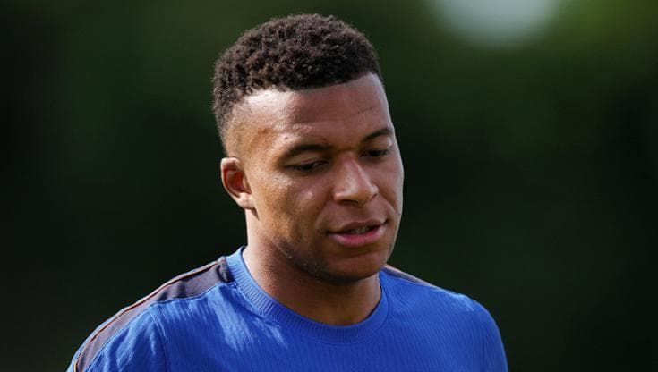 Mbappé fa 100 partite con la Francia: “Siamo più offensivi, è l’evoluzione del metodo Deschamps”