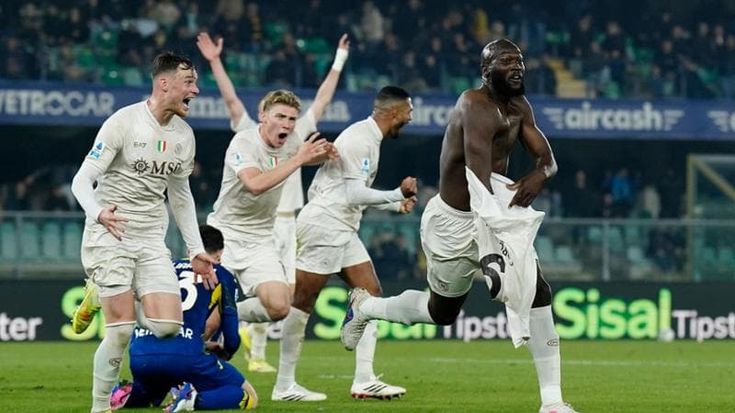 Napoli, l’urlo di Lukaku: gol all’ultimo secondo e gli azzurri passano a Verona 1-2