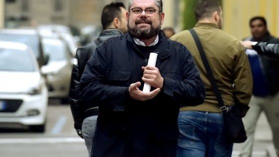Parmense, sindaco ai domiciliari dialoga su fb: "Venire a trovarmi? Ora non si può"