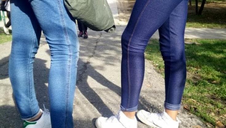A 12 anni violentata e rapinata alla periferia del paese: indagati due ragazzini di 16 e 17 anni