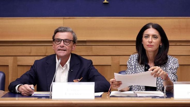 Stop alla propaganda russa, proposta di legge di Azione. Calenda e Picierno: “Inquinerà le elezioni”