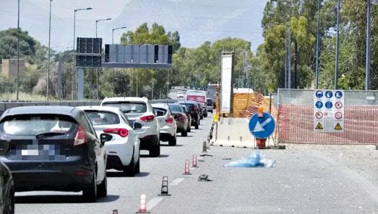 Salvini frena la Sicilia. In attesa del Ponte autostrade a 60 all’ora