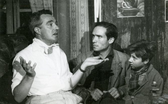 Sul set di 'Ladri di biciclette' con Vittorio De Sica