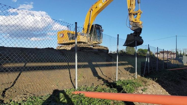 A Conselice le aziende alzano il “Mose” della Romagna: “Così fermeremo le piene”