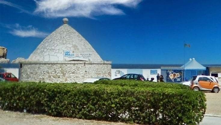 Bari, bando per l'ex Reef e il lido Il trullo a San Giorgio: "Così diamo nuova vita al lungomare Sud"