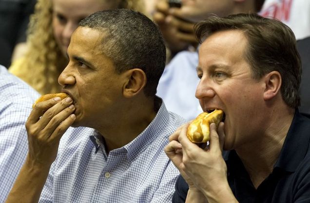 Passione e politica: c'è anche l'effetto hot dog