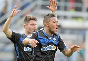 Sorpresa Paderborn: in testa alla Bundesliga ma non pu&ograve; giocare di notte