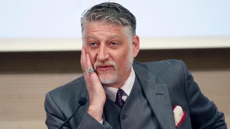 Il mercato dell’Arte chiede il taglio dell’Iva: “Concorrenza insostenibile”. Giuli: “Si farà”