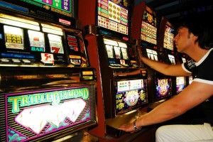 Casin&ograve; a distanza di sicurezza<br />vietati vicino a poste e banche