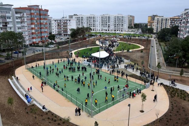Bari, inaugurato il nuovo parco: Japigia in festa