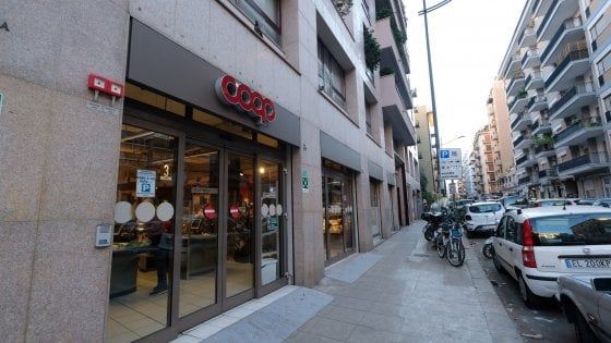 Coop Sicilia, i dipendenti contro la cessione: “Rileviamo noi i supermercati”