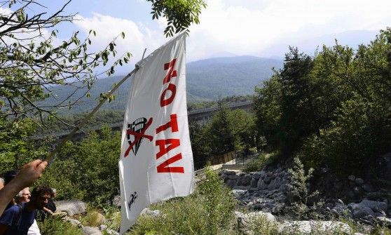 Tav, familiari dei militanti arrestati: pm non influenzi la giuria