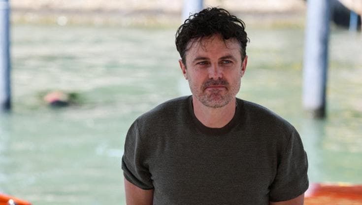 “Company” a Venezia 83, Casey Affleck offre un riparo dalla tempesta. La recensione