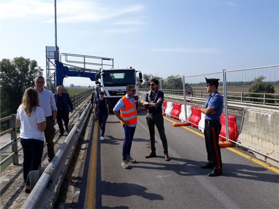 Ponte Verdi di Ragazzola, senso unico alternato e divieto ai mezzi pesanti 