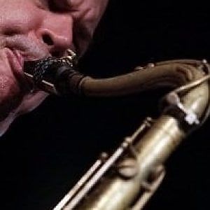 Fiumicino, rubati sassofoni da collezione: uno appartenuto a Sonny Rollins