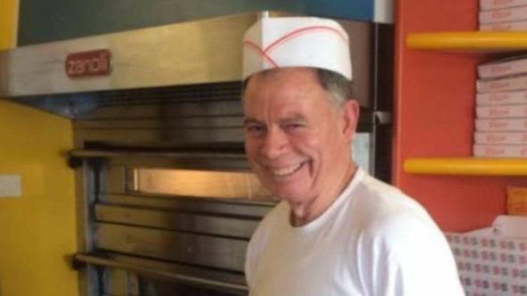 Reggio Emilia, pizzaiolo ucciso a coltellate dopo il “no” a una pizza gratis