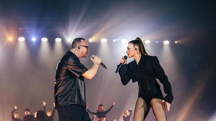 Annalisa e Gigi D’Alessio, il duetto a sorpresa a Napoli