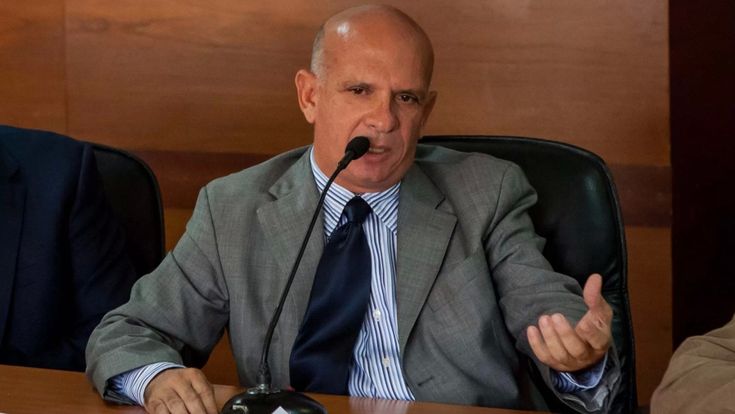 Caso Venezuela: chi è “El Pollo”, l’ex generale sospettato di aver diffuso il documento che accusa i 5S  
