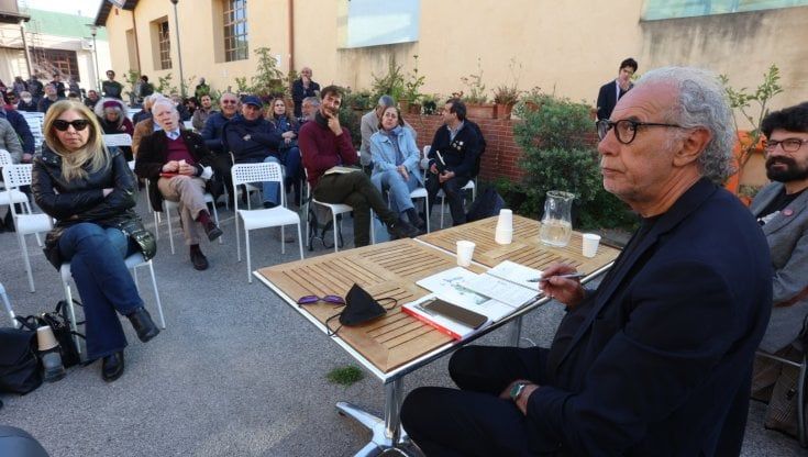 Rifiuti, periferie, uffici: prende forma dal basso il programma di Franco Miceli a Palermo 