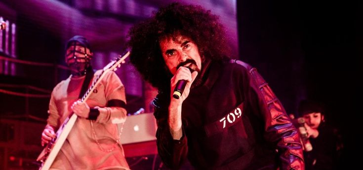 Caparezza: "Prigioniero sul palco, poi la libertà fuori dal tunnel"