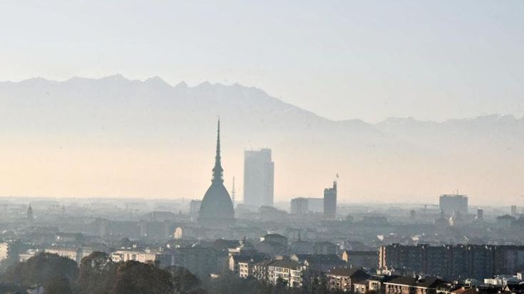 Piano per la qualità dell’aria: aspiratori e vernici antismog la Regione arruola le startup