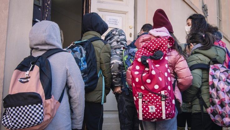 Scuola, dopo 6 settimane l'Alto Adige riporta i bambini in classe e riaprono i negozi