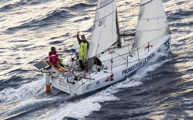 Les Sables-Azzorre Alberto Bona al via