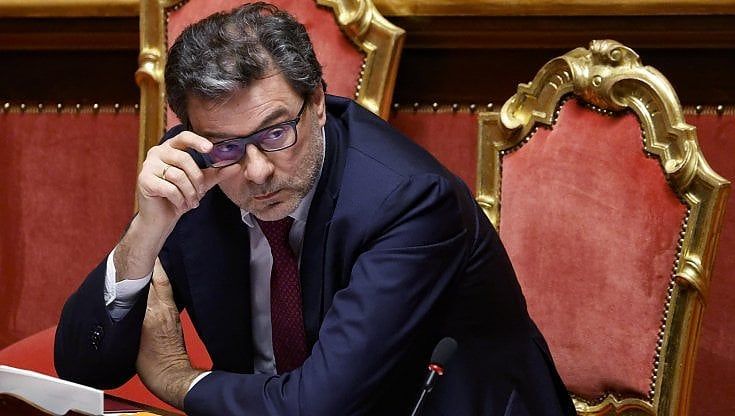 Giorgetti e lo shock in culla. Il bonus costa fino a 7 miliardi, ma non ci sono i fondi