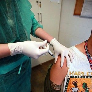Vaccino antinfluenzale, negli ambulatori la psicosi dei pazienti