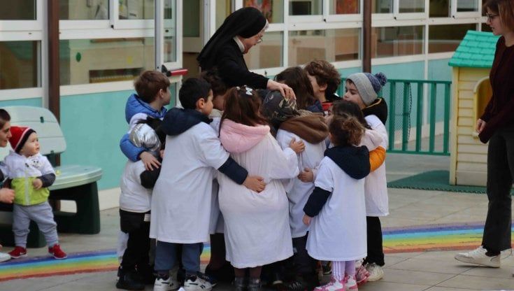 Firenze, la rivolta per il trasferimento di suor Angela: "Ha deciso la Congregazione"