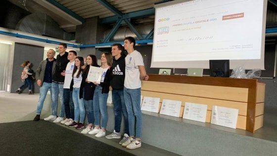 Premio Scuola Digitale: a Parma vincono il liceo Bertolucci e l’Ic di Salso