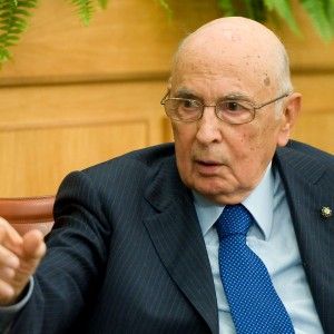 Pd contro Fi-M5s: "Aggressione squadrista contro Napolitano"