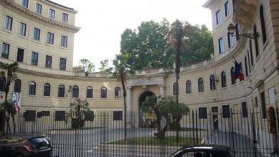 Roma, Accademia di belle arti senza direttore. Gli studenti: "Esami a rischio"