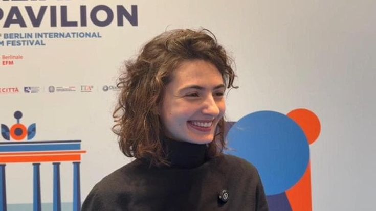 Tecla Insolia, stella emergente alla Berlinale: “Canto e recito per sentirmi compresa”