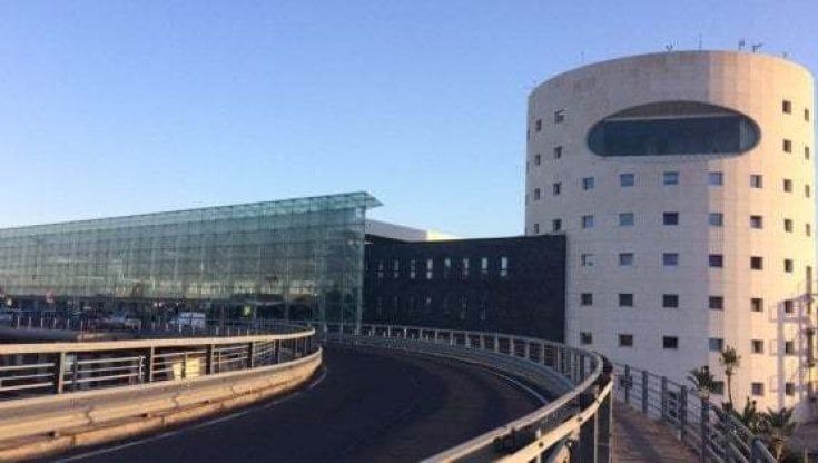 Dai supermarket all'elettronica, lavoro a rischio per 40 mila