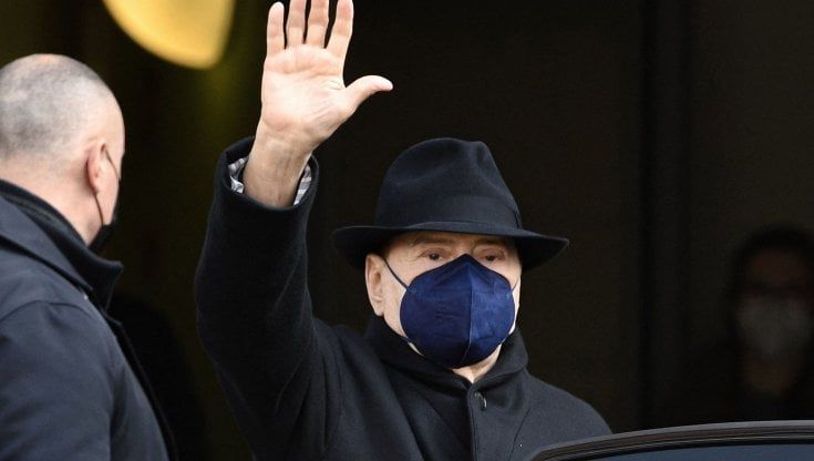 Silvio Berlusconi, nuovi controlli al San Raffaele dopo le dimissioni  