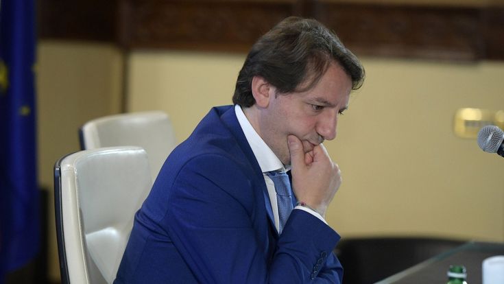 Reddito di cittadinanza e Inps: domande senza senso e risposte senza garbo. È l'Italia allo specchio