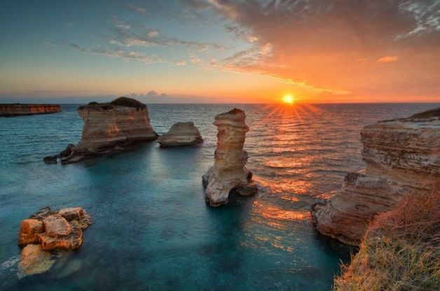 Salento, l'alba mozzafiato di Torre Sant'Andrea