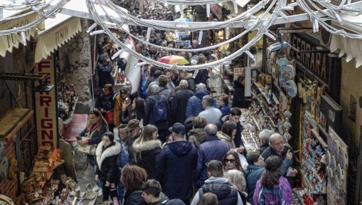 "Una scuola per gli artisti del Presepe napoletano"